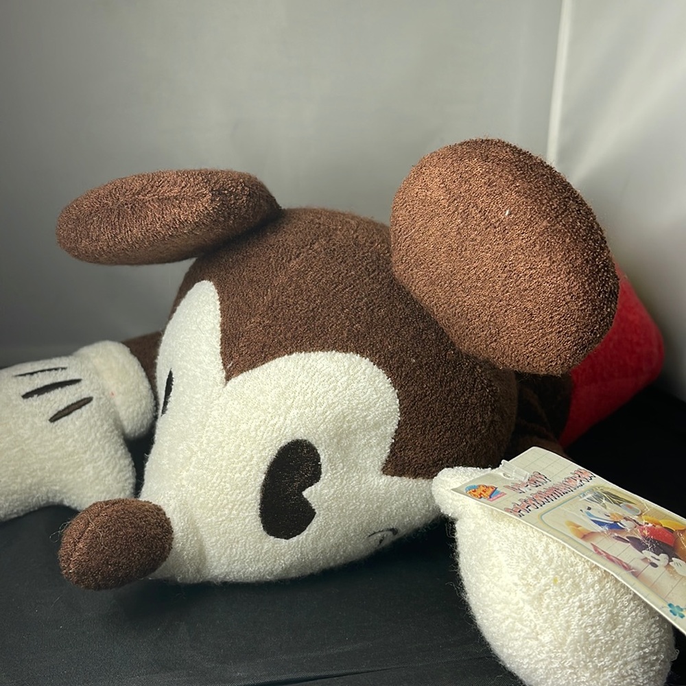 Sega Mickey Mouse 2002 Japan Disney Plush laying on stomach w/ Tag VTG